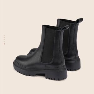 Maguire Cortina Black Winter Boot Shearling lined Sz 39